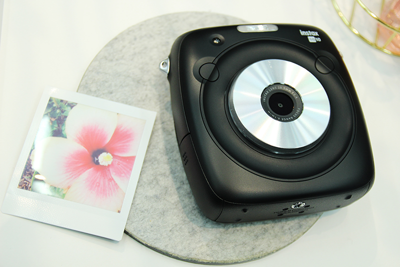 スクエア写真・フィルター搭載の“チェキ”「instax SQUARE SQ10」、5月