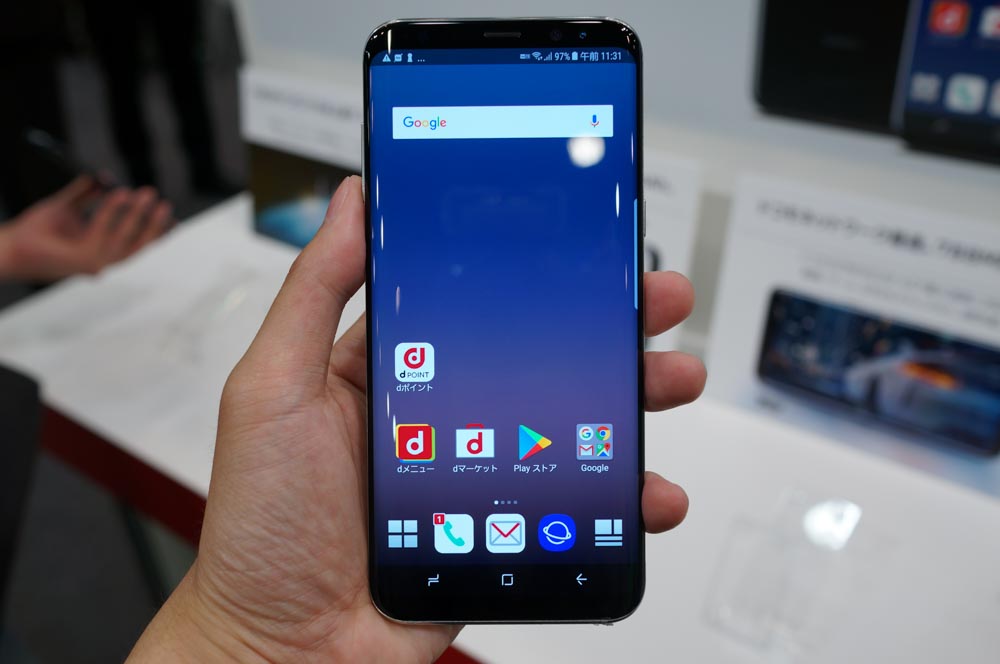 写真で見る「Galaxy S8+ SC-03J」 - ケータイ Watch