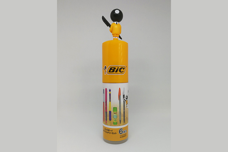 今年は「BIC BOY」フィギュア付き、BICのステーショナリーセット