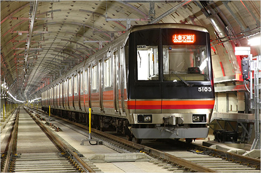 京都市営地下鉄東西線の山科駅～太秦天神川駅間がサービスエリア化 - ケータイ Watch
