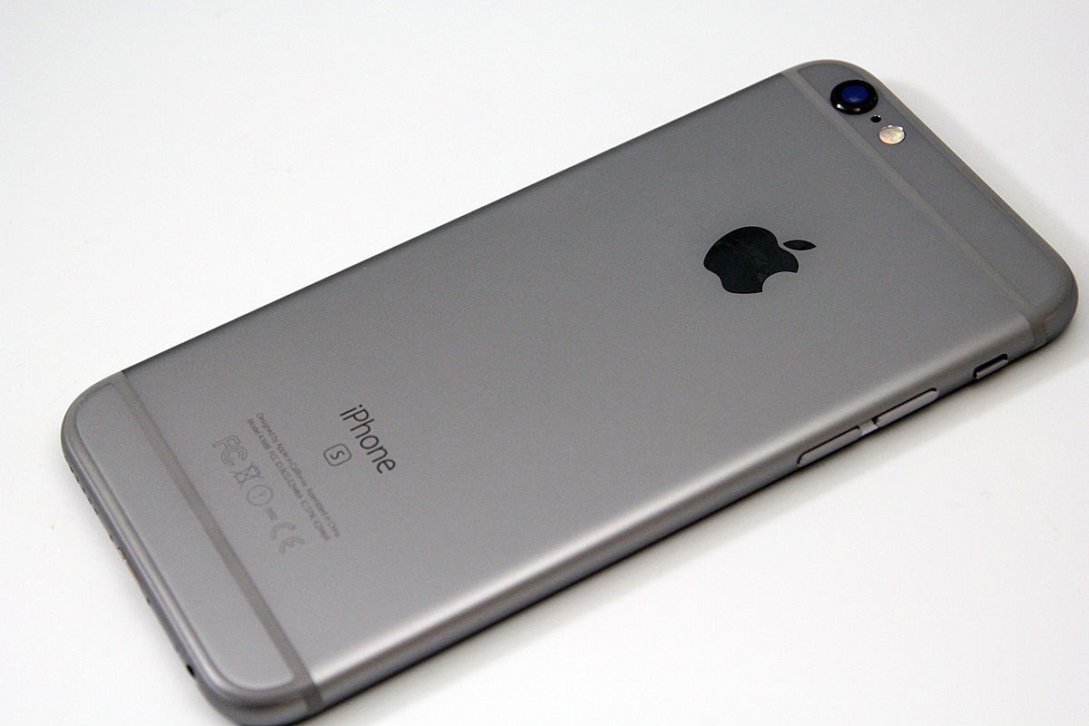 新品未使用品国内SIMフリー iPhone SE 128GBモデル　7/23購入
