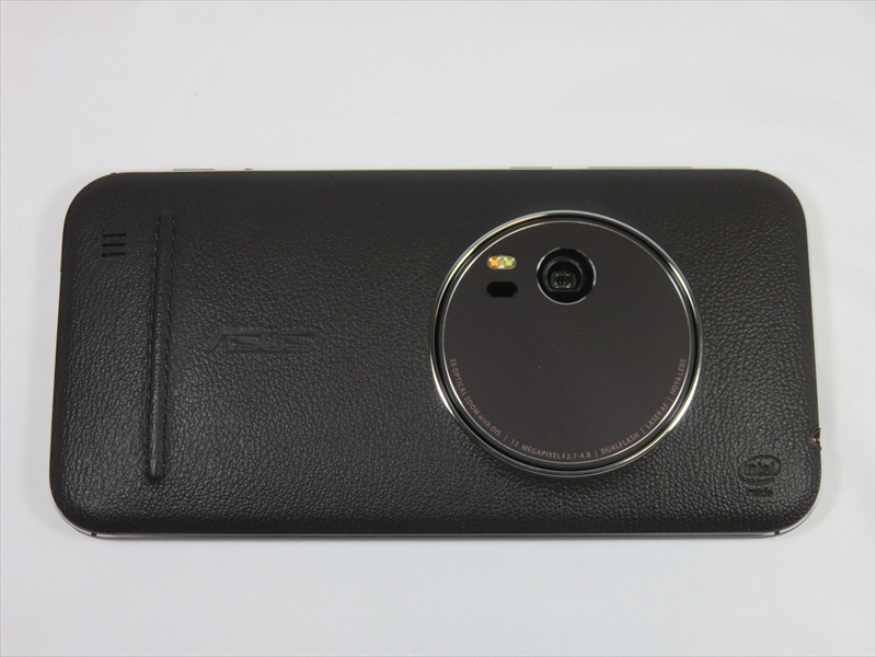 ZenFone Zoom」ファーストインプレッション] 光学3倍ズーム搭載で見え