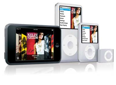 今回発表の新製品群。左からiPod Touch、iPod Classic、iPod nano、iPod Shuffle 
