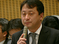 ソフトバンクモバイルCTOの宮川氏（写真：2008年11月、総務省公開ヒアリングのもの）