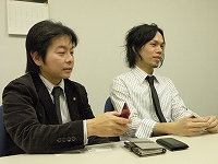 小佐井氏（左）と下條氏
