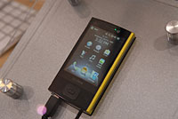 nuvifone M20はWindows Mobile搭載のスマートフォンとしても利用できる