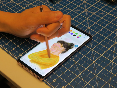 サムスンが Galaxy Note9 発表 Ai対応とsペンを強化 ケータイ Watch