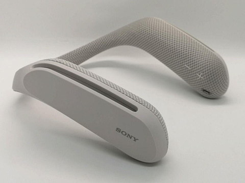 ダブルプロペラの肩乗せ扇風機 ケータイ Watch