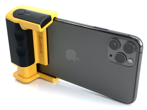 Iphone 11 Pro Maxの超広角撮影 成功のカギ はスマホ用グリップにあった ケータイ Watch