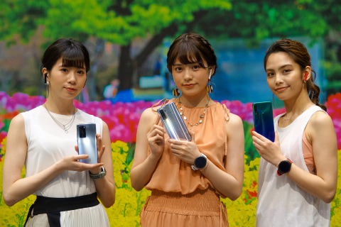 P40 Pro で 映り込んだ人を消す Ai撮影と50倍ズームを体験してみた P40 Lite 5g P40 Lite E も写真でチェック ケータイ Watch