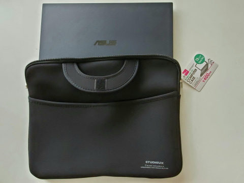 Daisoで偶然見つけた400円のモバイルパソコンケースを買ってみた ケータイ Watch