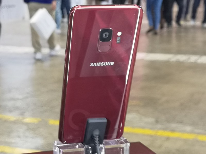 Galaxy S9の新色を韓国展示会で見てきた - ケータイ Watch Galaxy S9の新色を韓国展示会で見てきた - ケータイ Watch