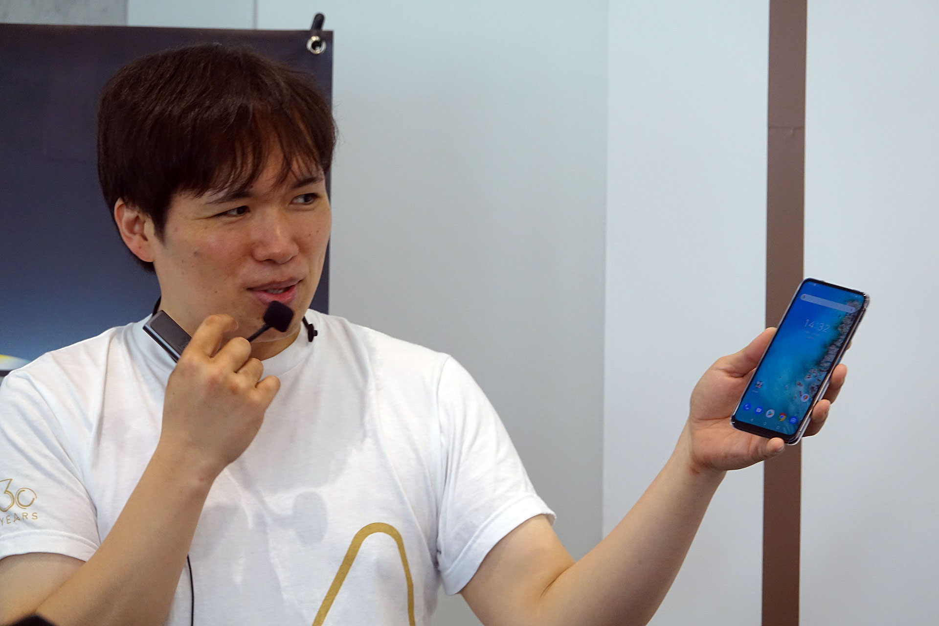 新しい　です。使用されません。電話を見るためにだけ開けました。 ゴマちゃん5 plus 防犯カメラ☆microSD付き☆値下げ不可 wtw_wtw-e2305g