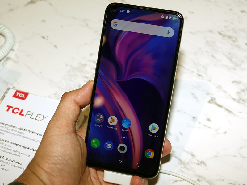 暗所撮影特化の2.9μmカメラを搭載した「TCL Plex」、初のTCLブランド