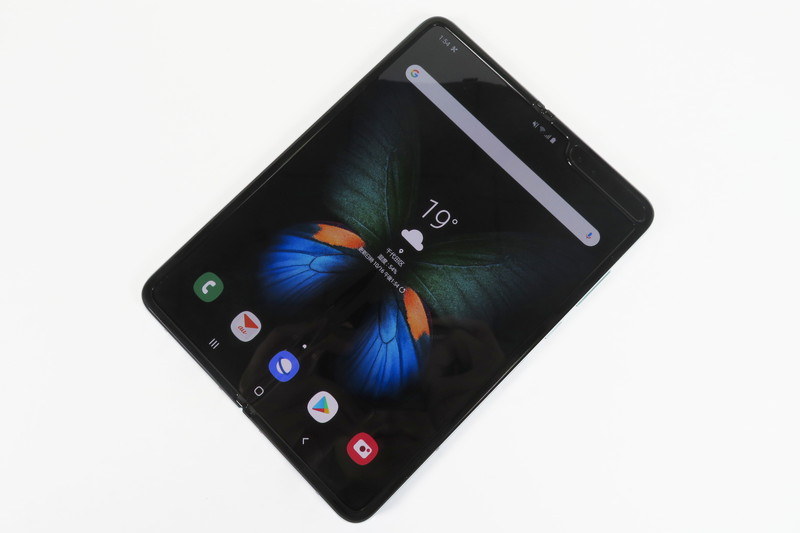 新機種まとめ] Galaxy Fold 2019年10月25日発売 - ケータイ Watch