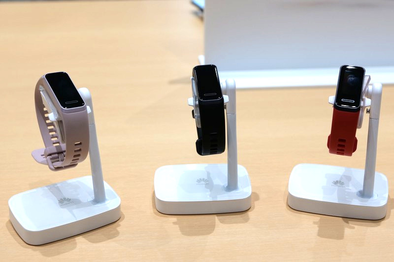 ファーウェイ、多彩なウォッチフェイスを楽しめるスマートバンド