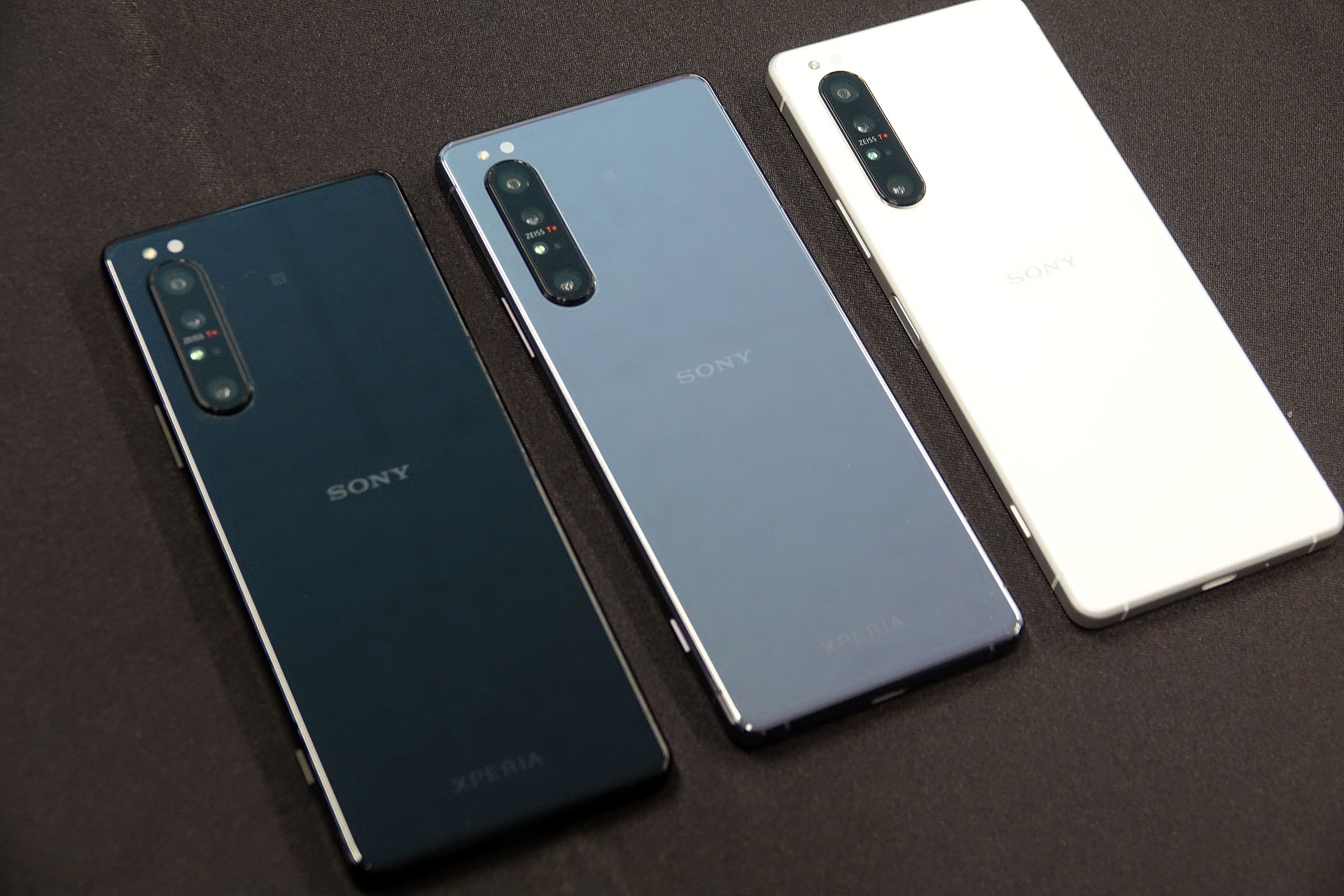Xperia 1 ii au | Sony Xperia 1 II Price in India, Specifications