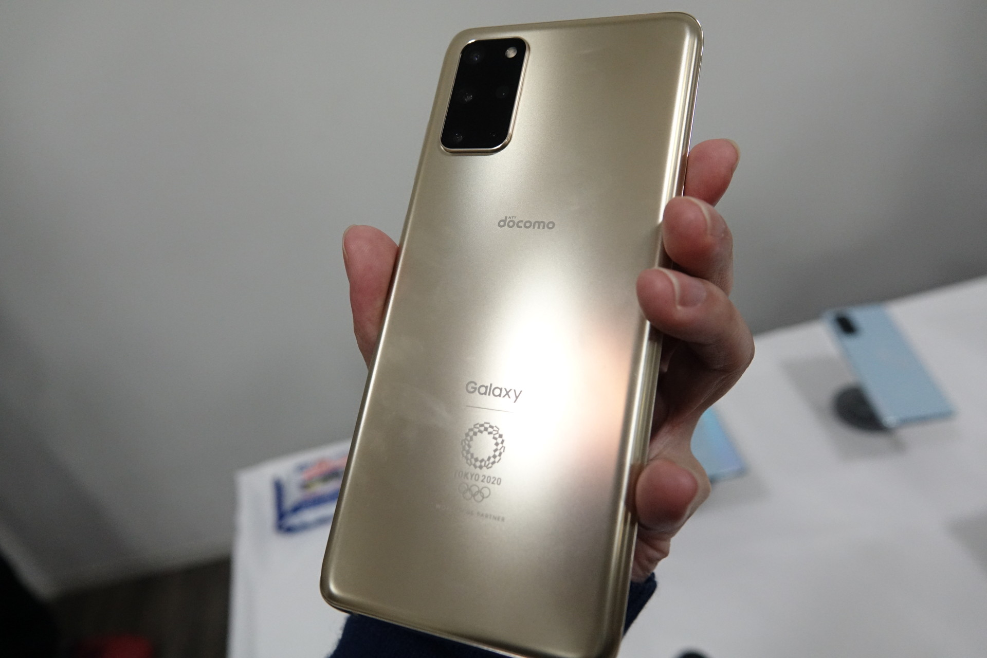 ドコモDOCOMO galaxy S20+ plus プラス 5G SC-52A 実機レビュー]ドコモGalaxy S20+(SC-52A)の性能・機能・価格 メリット