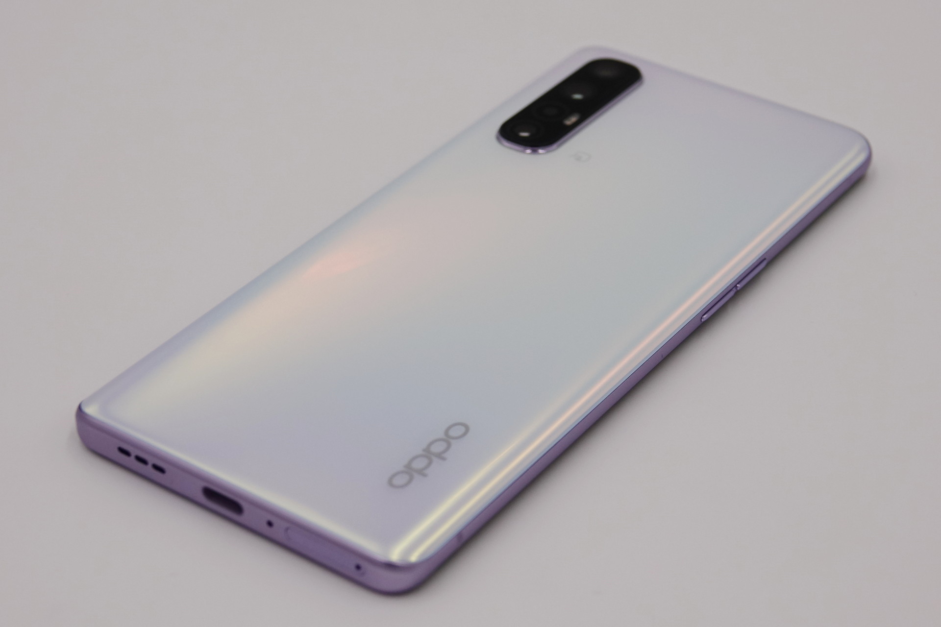 写真で見る「OPPO Reno3 5G」] - ケータイ Watch