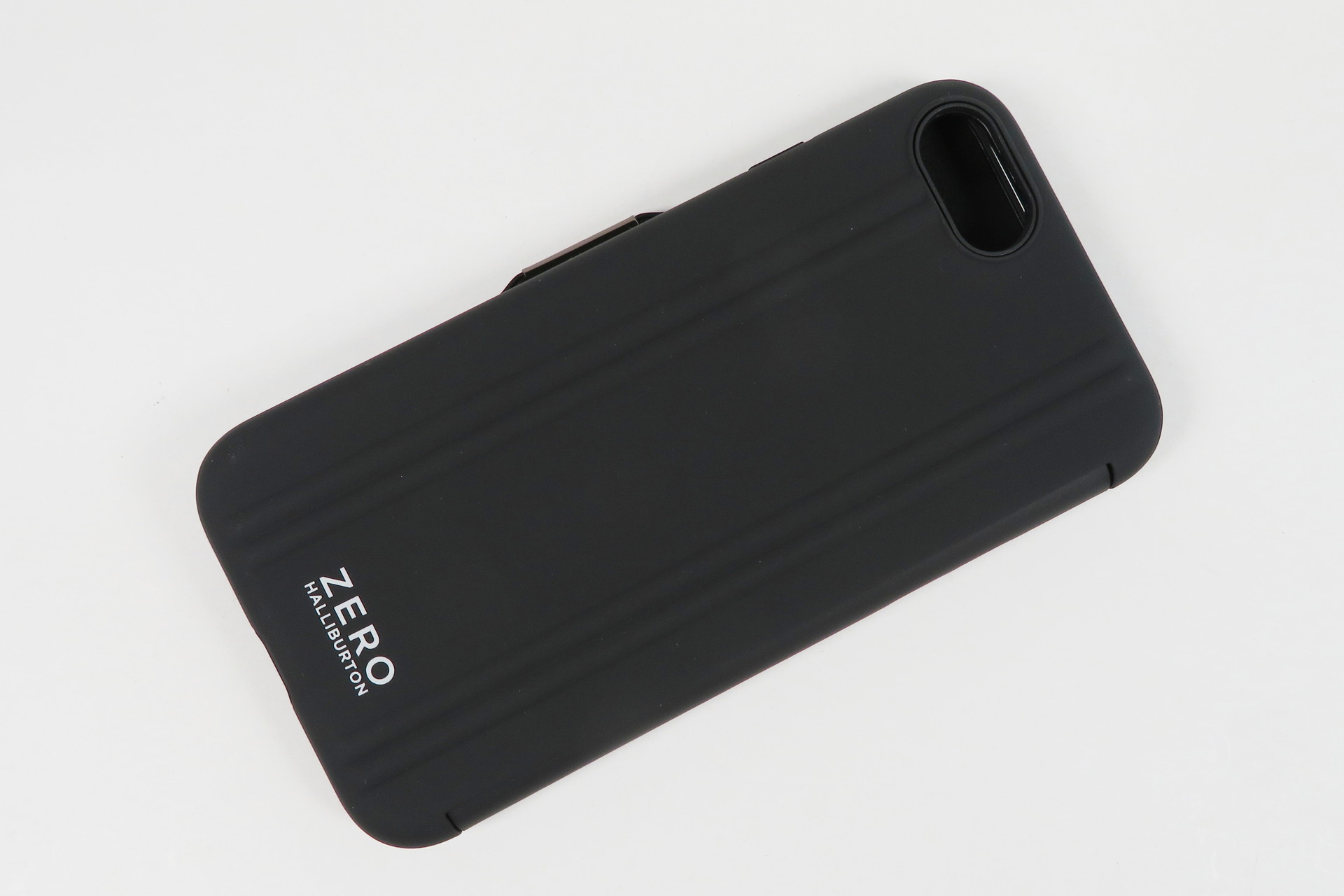 ZERO HALLIBURTON Hybrid Shockproof Flip Case for iPhoneSE（第2世代）（Black