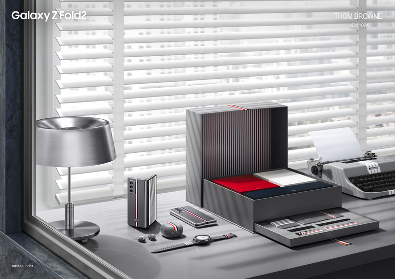 折りたたみスマホ「Galaxy Z Fold2」のThom Browneモデル、41万4700円