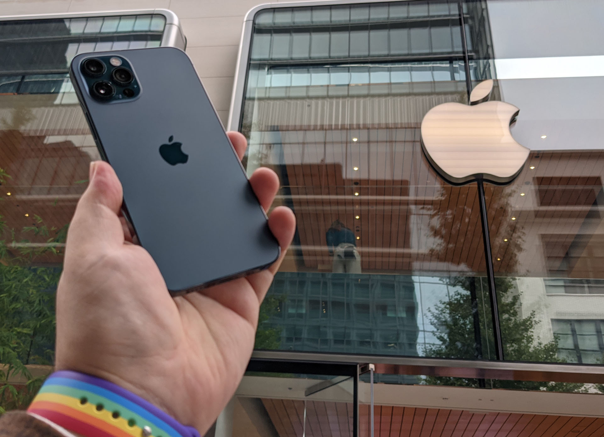大人気新品 - Apple iphone7plus Applecare付 SIM解除済み 