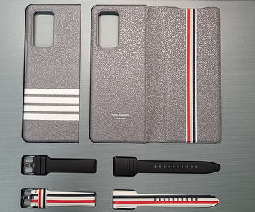 Galaxy Z Fold2 Thom Browne Edition」を一目惚れ購入 - ケータイ Watch