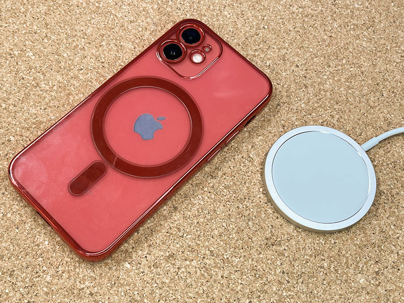 iPhone 12 128GB RED 充電不良あり ※MagSafe充電可 Apple野郎、さらにさらに「iPhone 12」シリーズのMagSafe沼にハマり