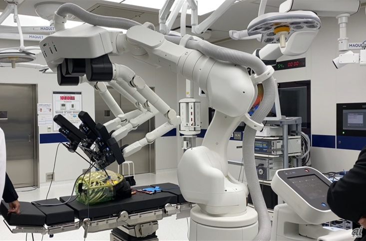 ドコモや神大など手術支援ロボット「ヒノトリ」5G遠隔操作、世界初の