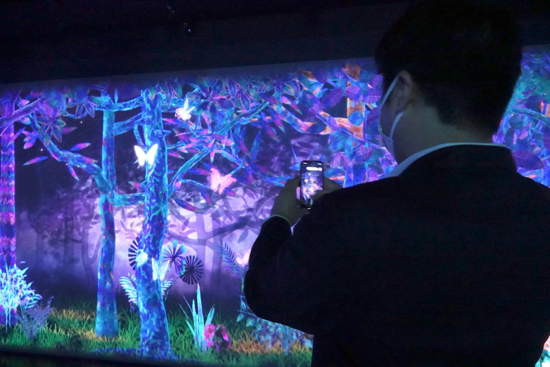 ガラス細工 ハチとチョウチョ 蝶” – CHITAKA HASHIMOTO