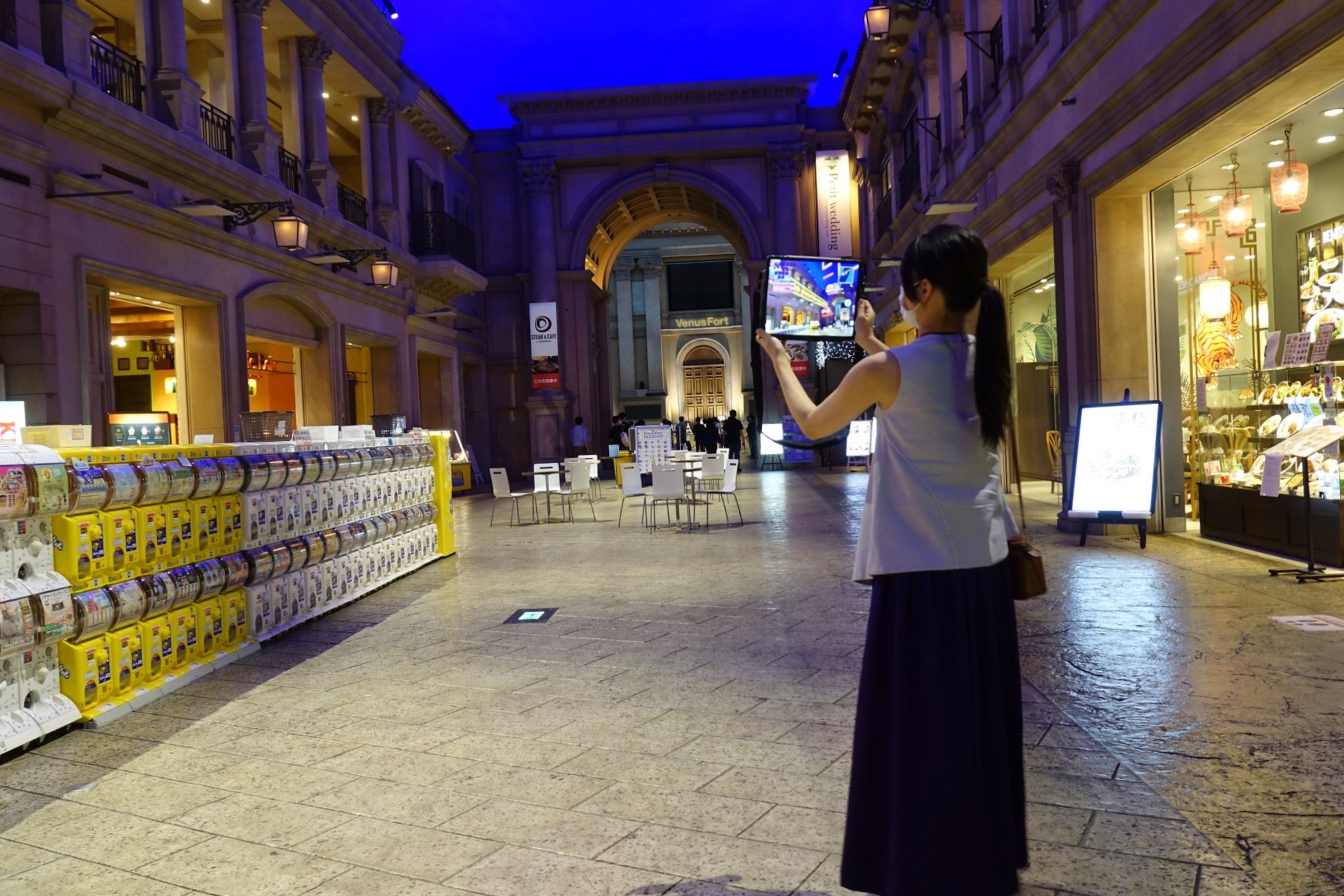 お台場でarショッピングやゲームの実証実験 ドコモと森ビル ケータイ Watch