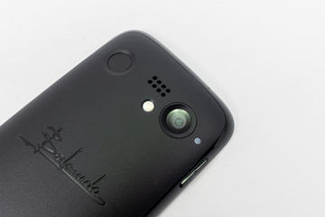 BALMUDA Phone」SIMフリーモデルが値下げ、7万8000円に - ケータイ Watch