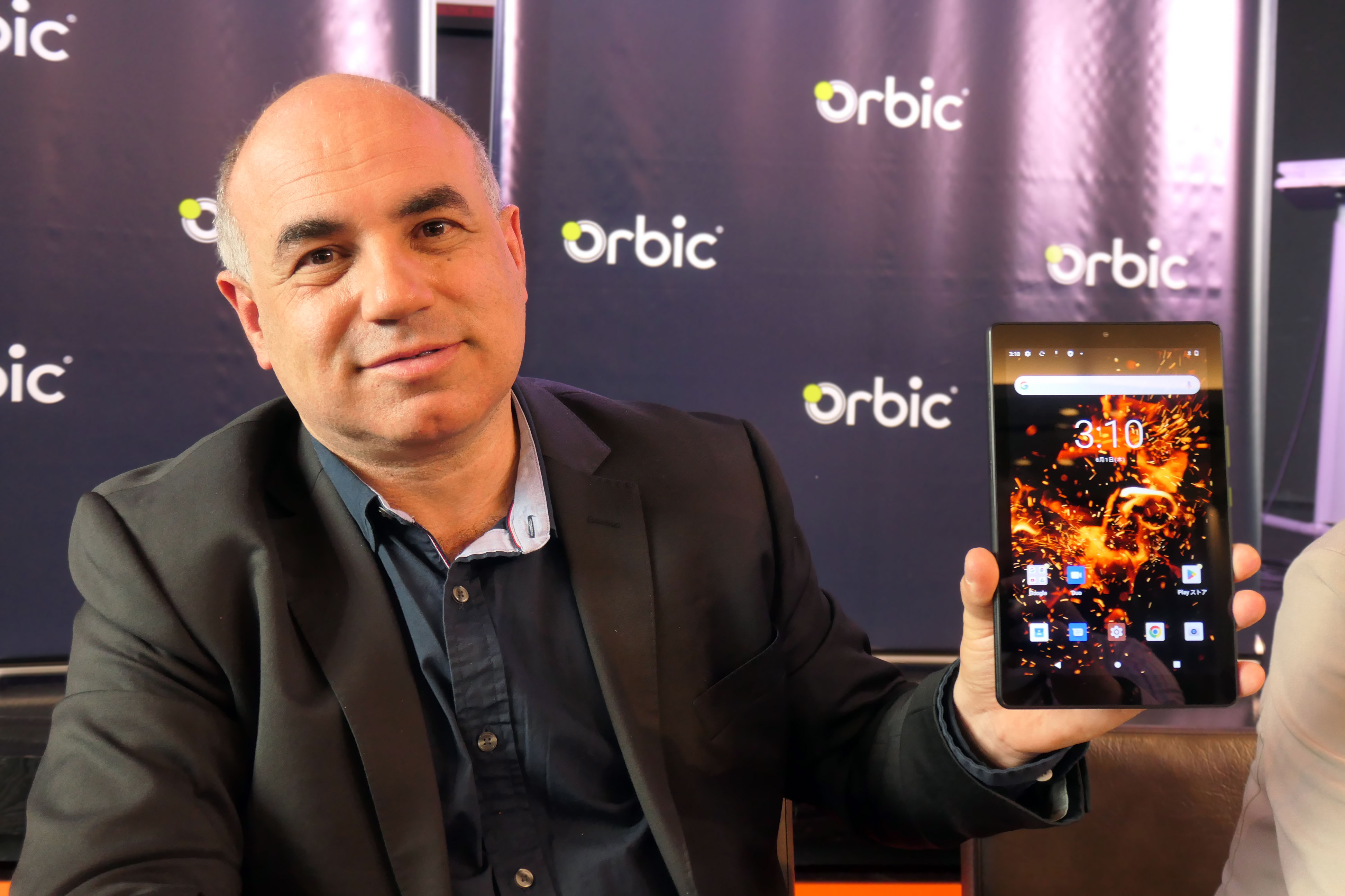 [新スマホメーカー「Orbic（オルビック）」はどんな企業？ キーパーソンは「今年5製品出す」と目標語る] ケータイ Watch