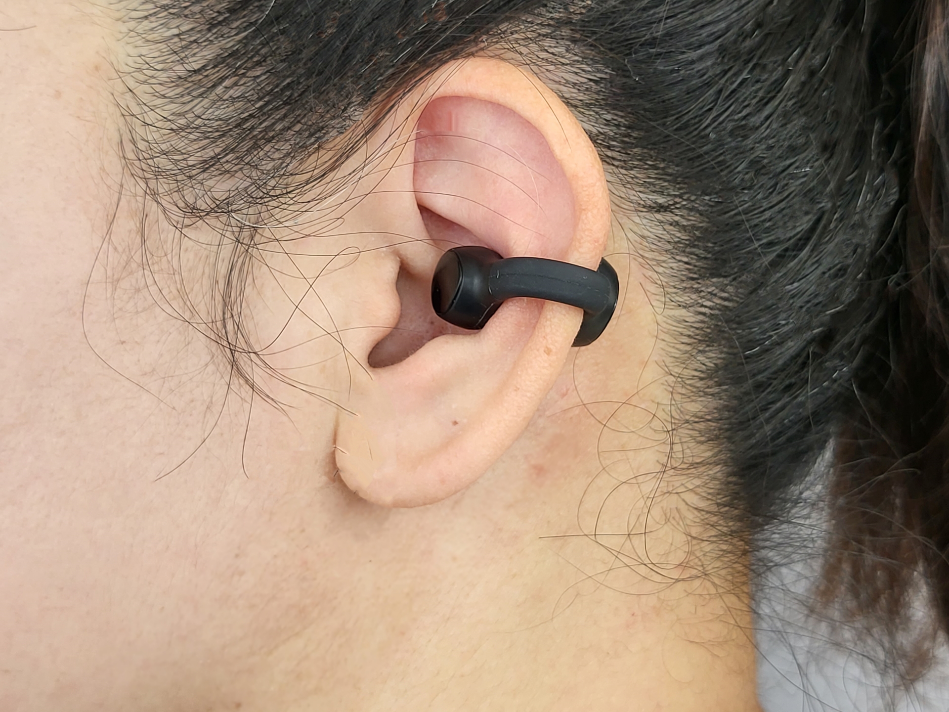 快適な装着感でおしゃれなオープンイヤー型TWS「cheero Wireless Open