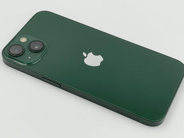 iPhone 13」のグリーン、「iPhone 13 Pro」のアルパイングリーンは 