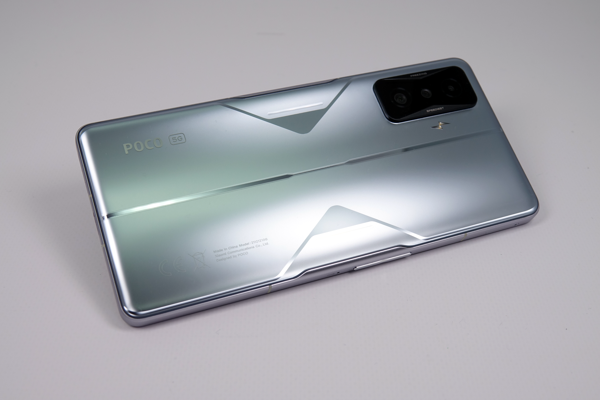 スマートフォン本体 POCO F4 GT 5G Xiaomi HyperOS POCO F4 GT｜価格比較・最新情報 - 価格.com