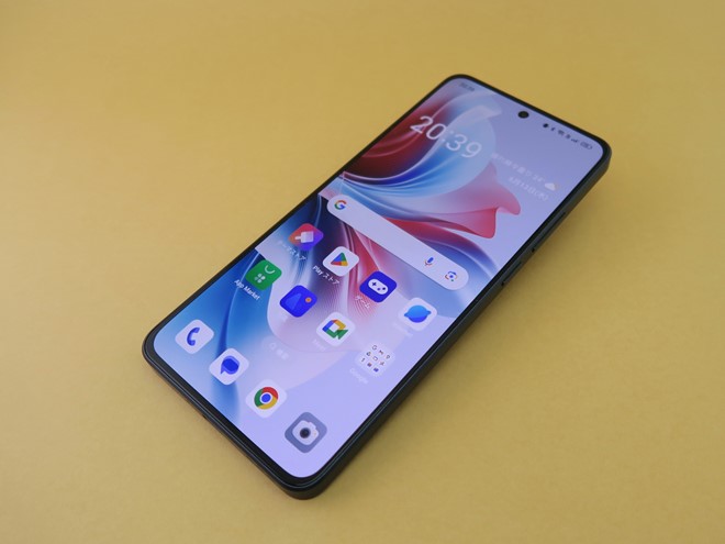 OPPO Reno11 A」、パワーアップして生まれ変わった実力派モデル ケータイ Watch