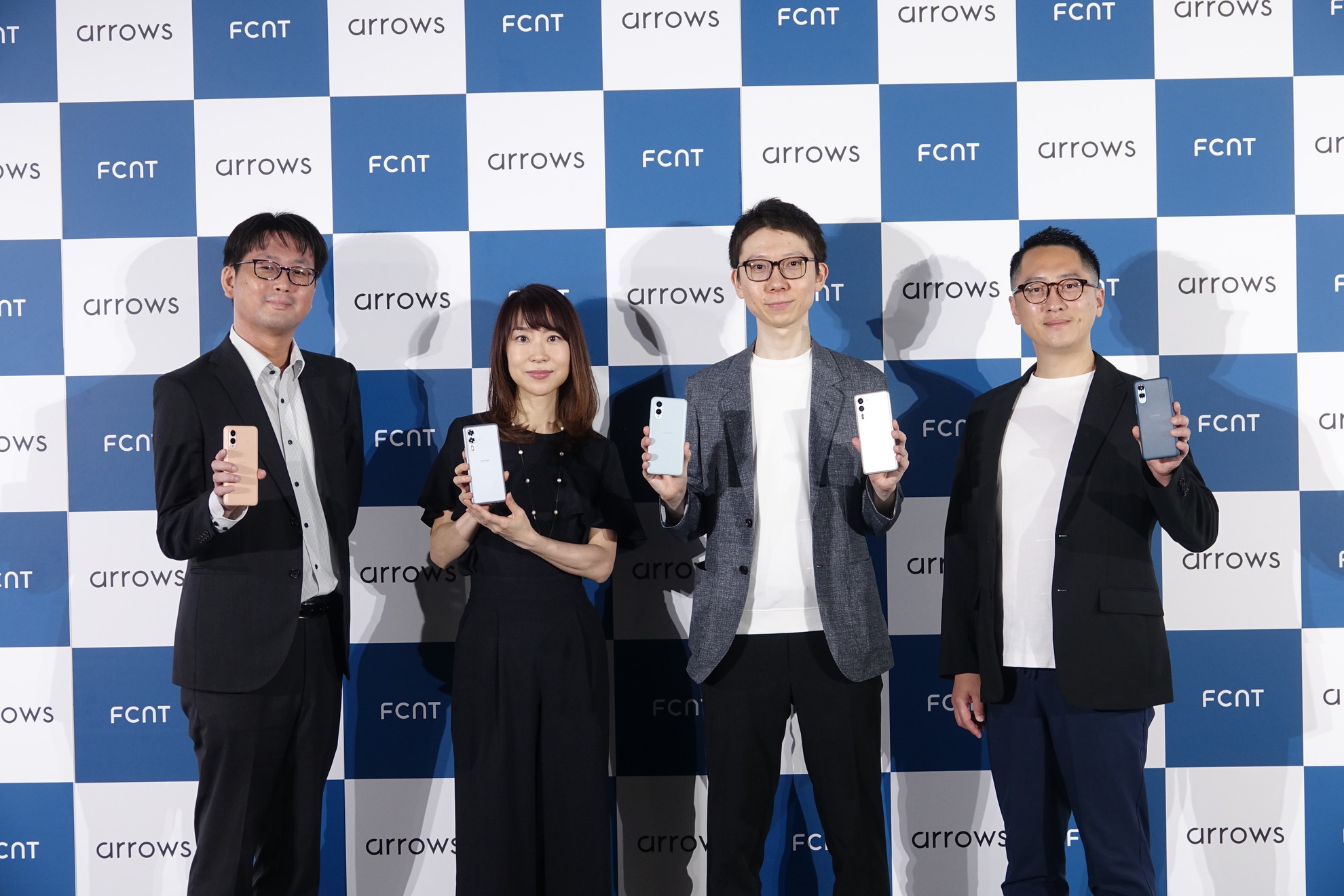 arrows We2/We2 Plus」発売直前、新たな販路や限定モデルなど“新生FCNT 