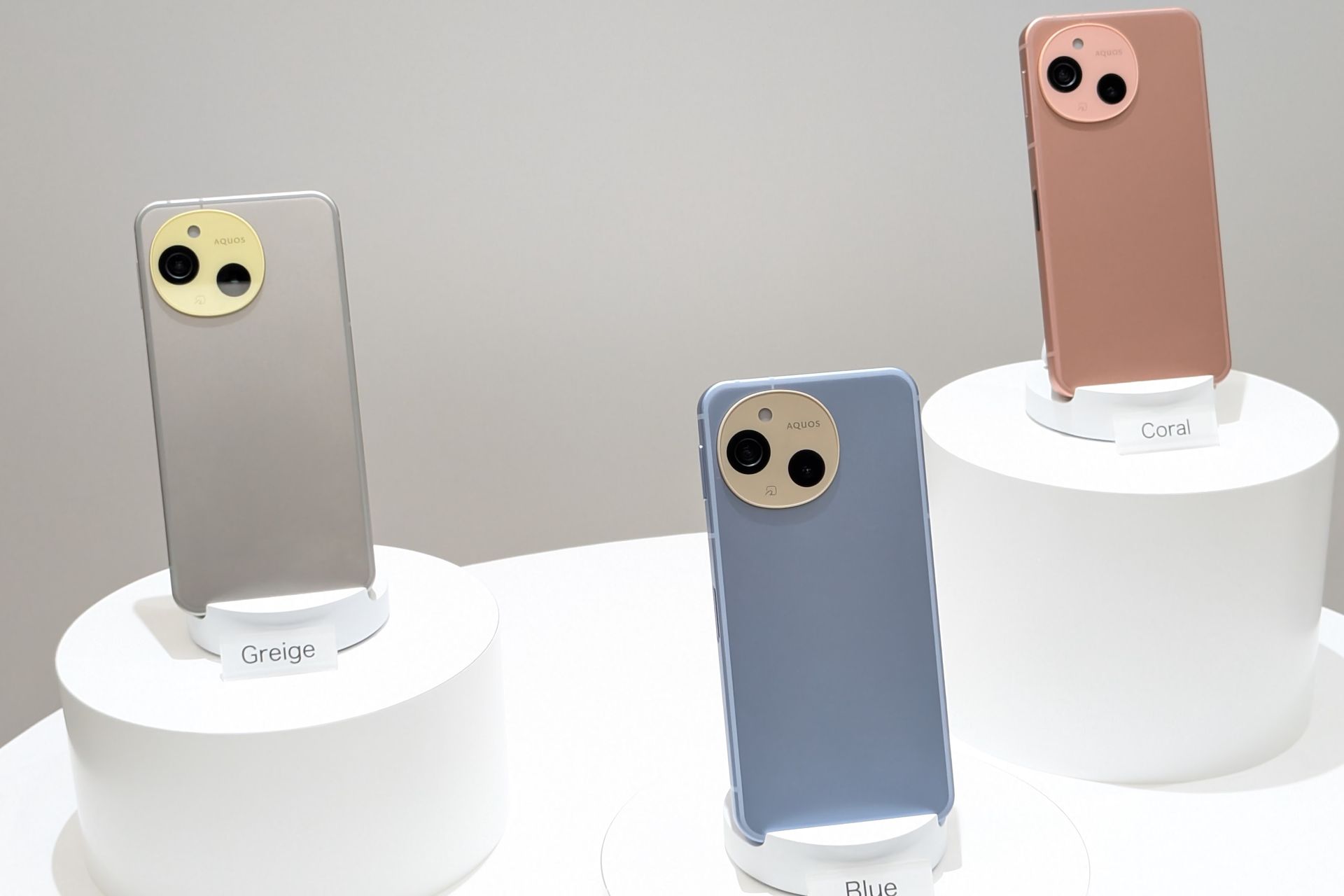 AQUOS sense9」が発表、価格と実質負担額まとめ - ケータイ Watch