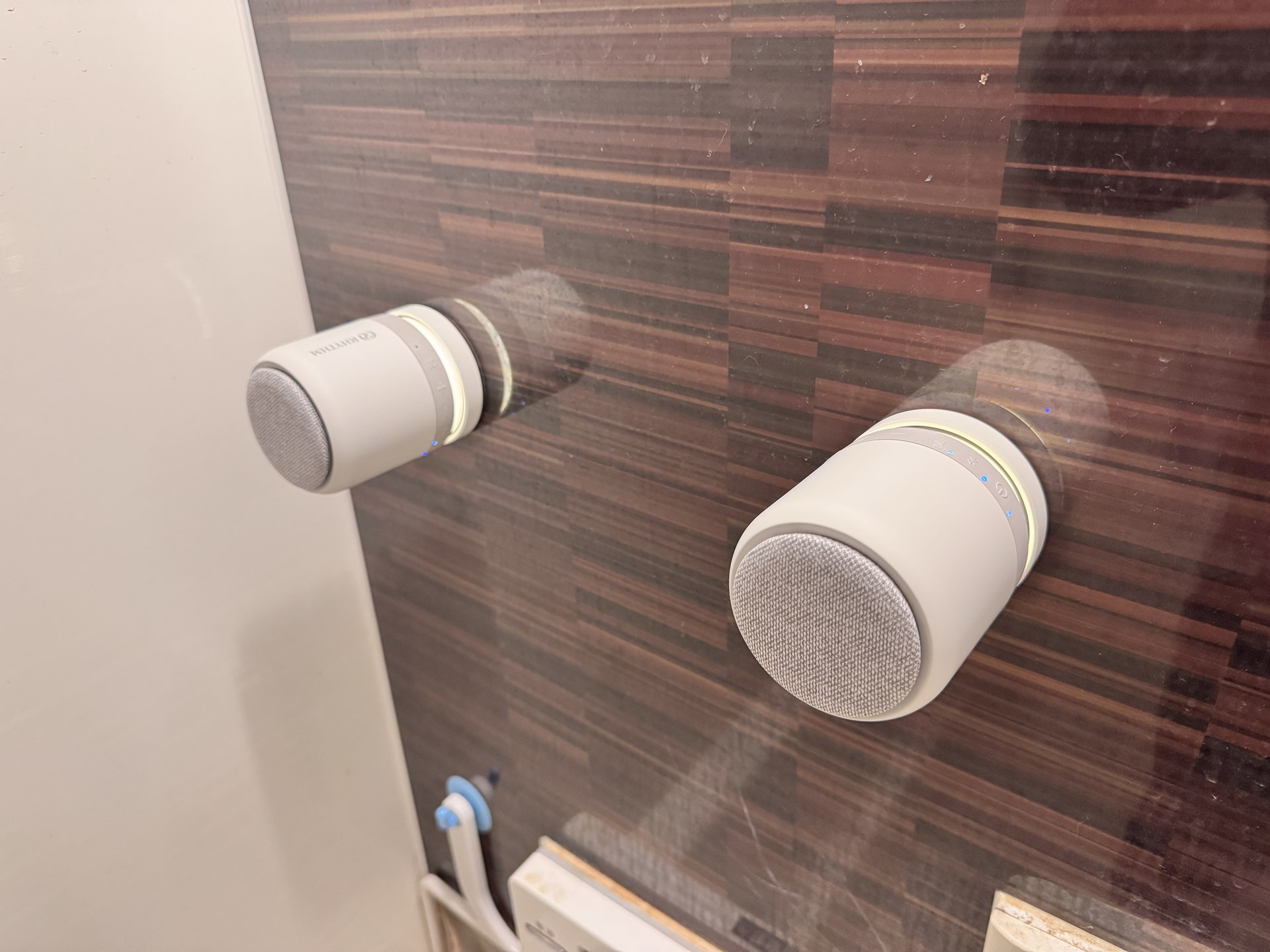 浴室用防水スピーカー Douk audio Nobsound セット 浴室がライブ会場に変わる防水Bluetoothスピーカー - ケータイ Watch