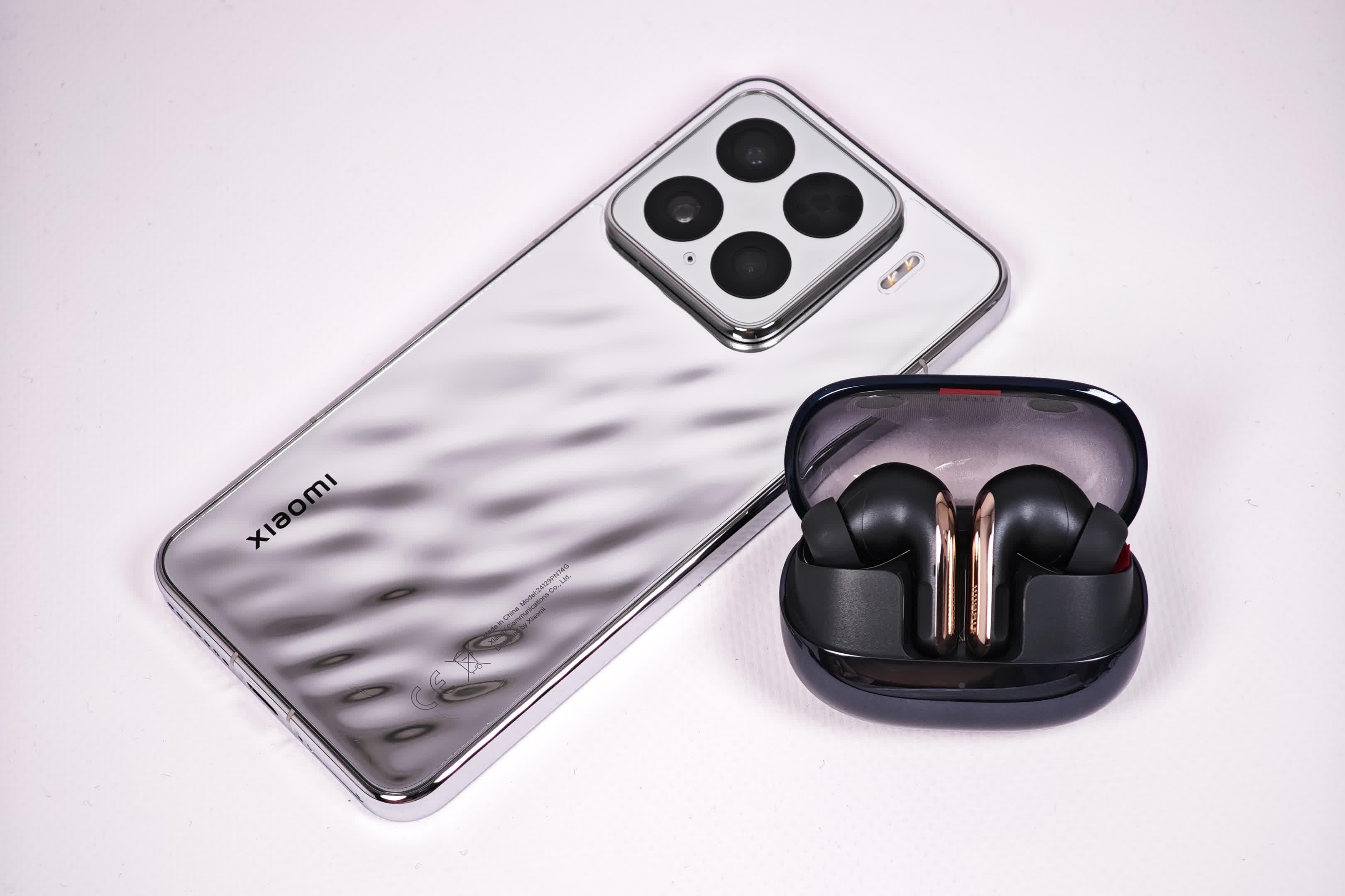 スマートフォン本体 Xiaomi 15 Ultra / Xiaomi Buds 5 Pro WiFi Xiaomi 15が「Xiaomi Buds 5 Pro」のWi-Fi接続に対応したみたい
