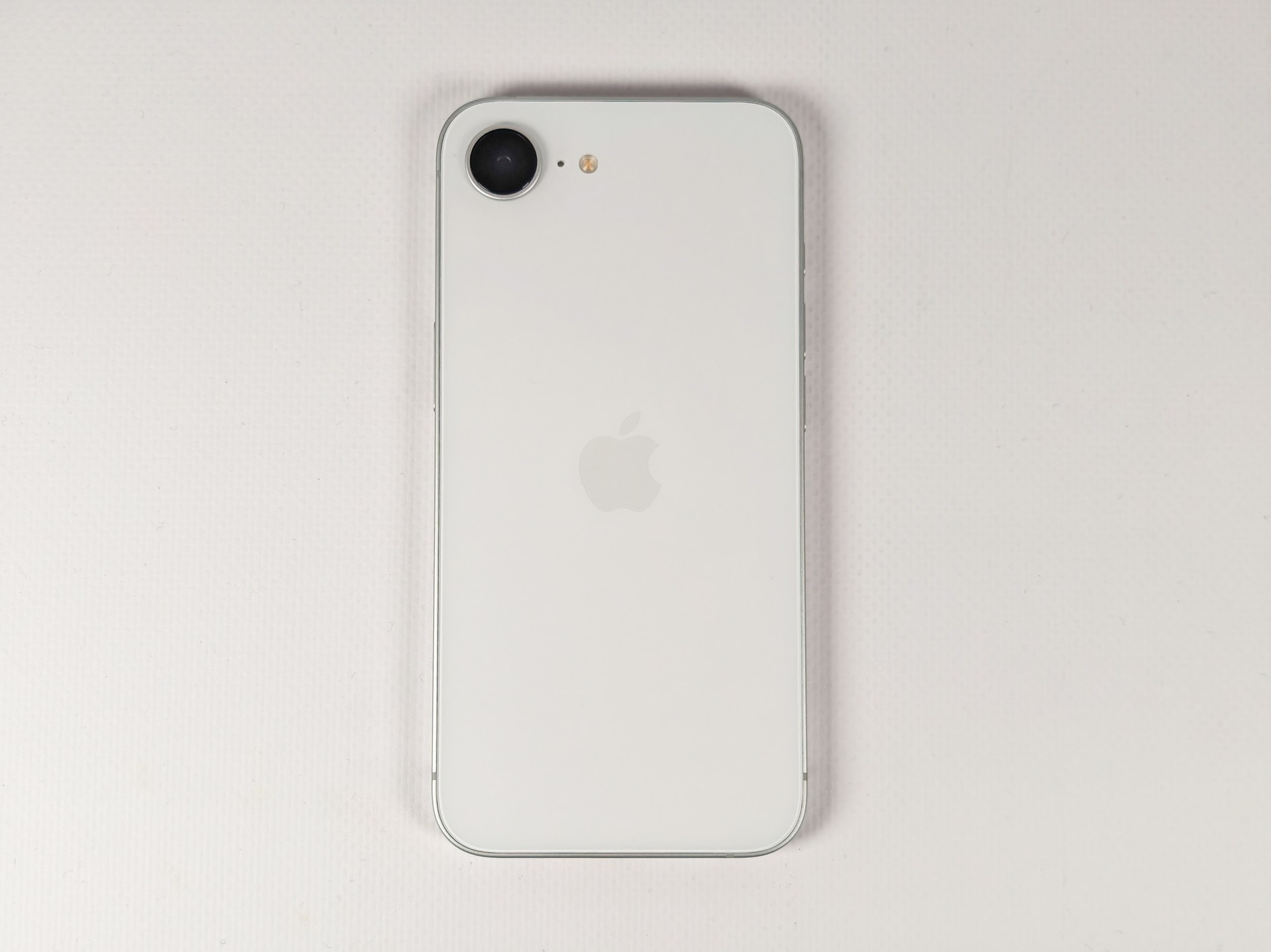 JCOM、「iPhone 16e」を発売 - ケータイ Watch