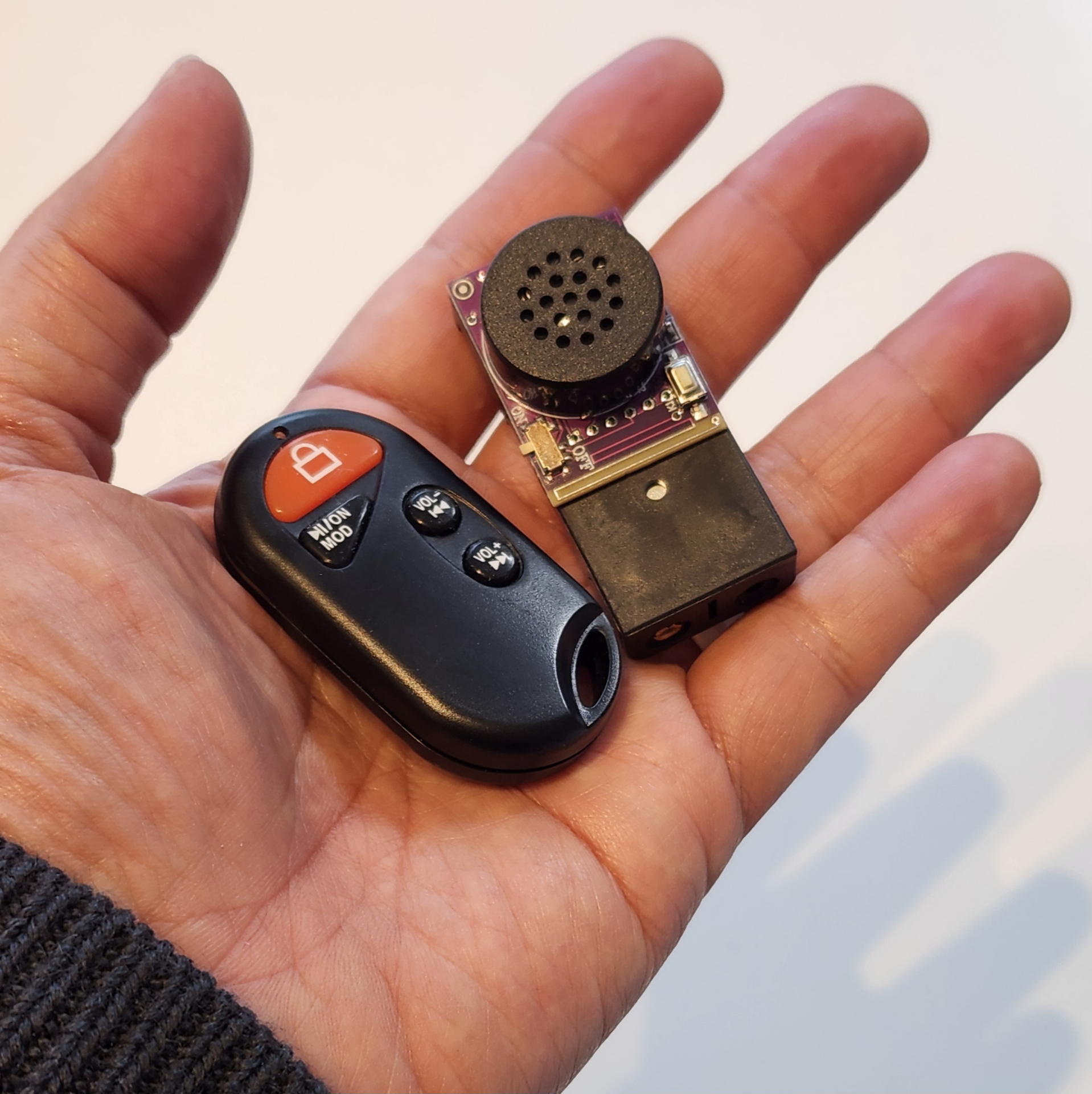 [本日の一品]20種類の“謎音”を操れる「電子版・悪戯サーキット」を買ってしまった