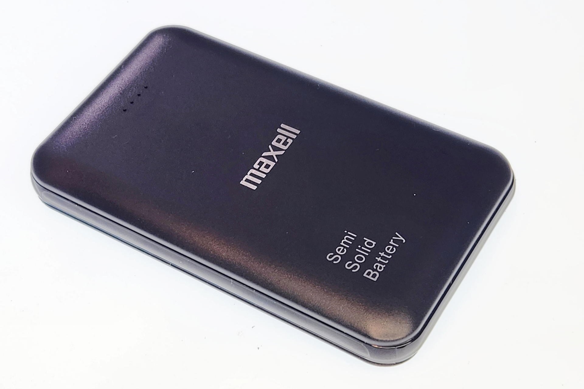 [本日の一品]「爆発の恐怖」への終止符か？　次世代・マクセル半固体電池がモバイルバッテリーの正解かもしれない