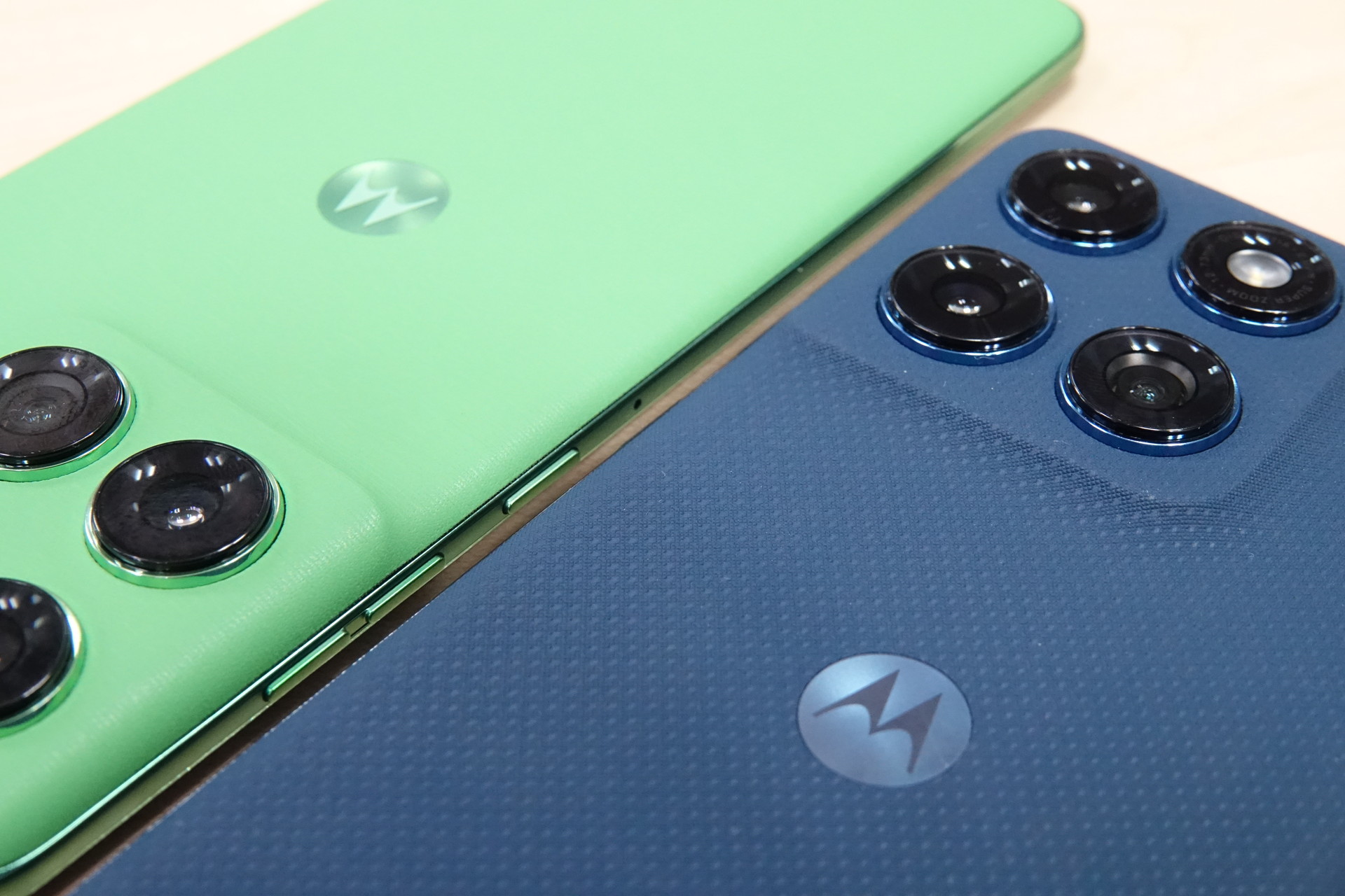 写真で見る「motorola edge 60」