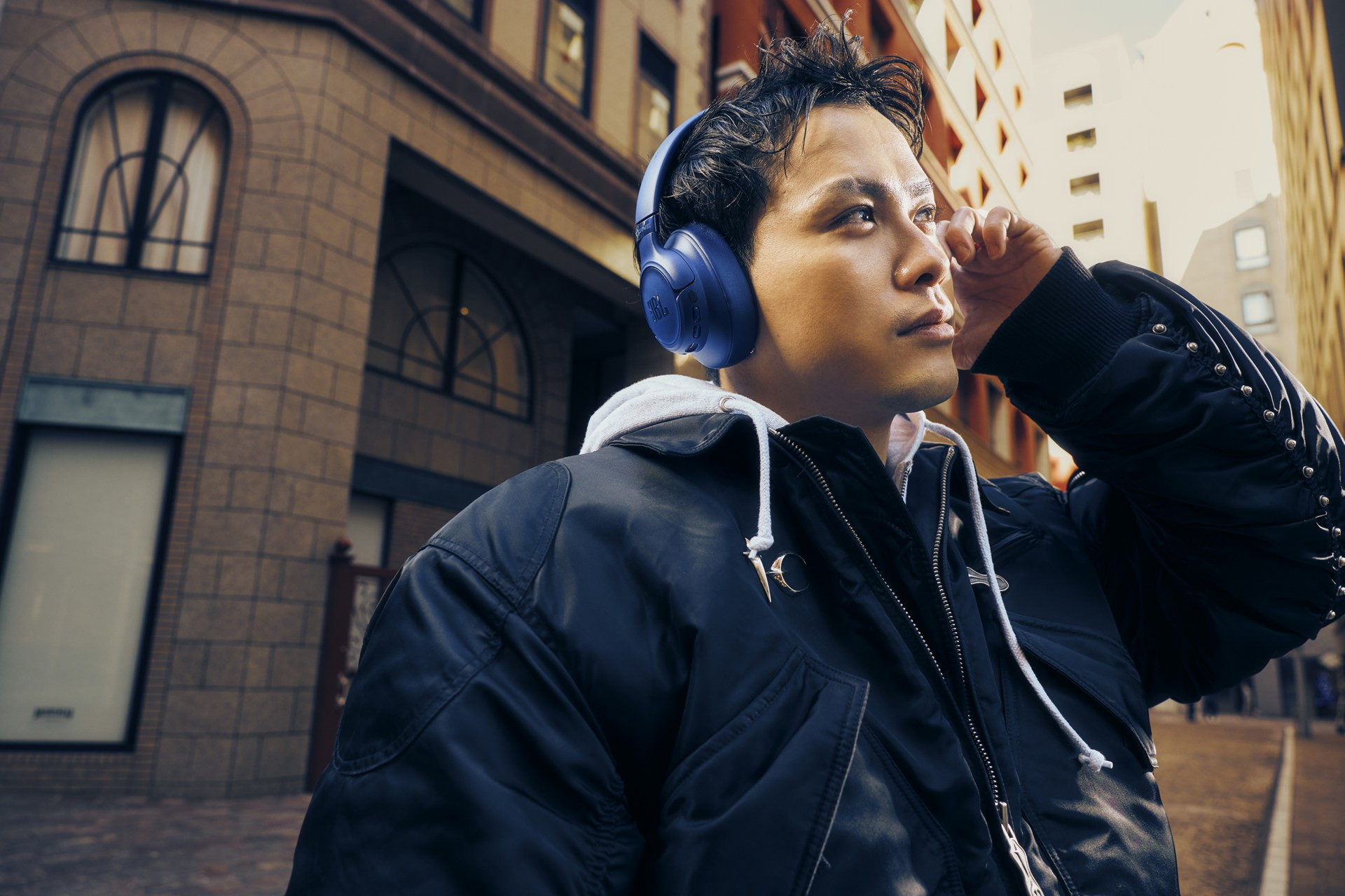 JBL、ノイズキャンセリングが強化されたワイヤレスヘッドホン　13日発売