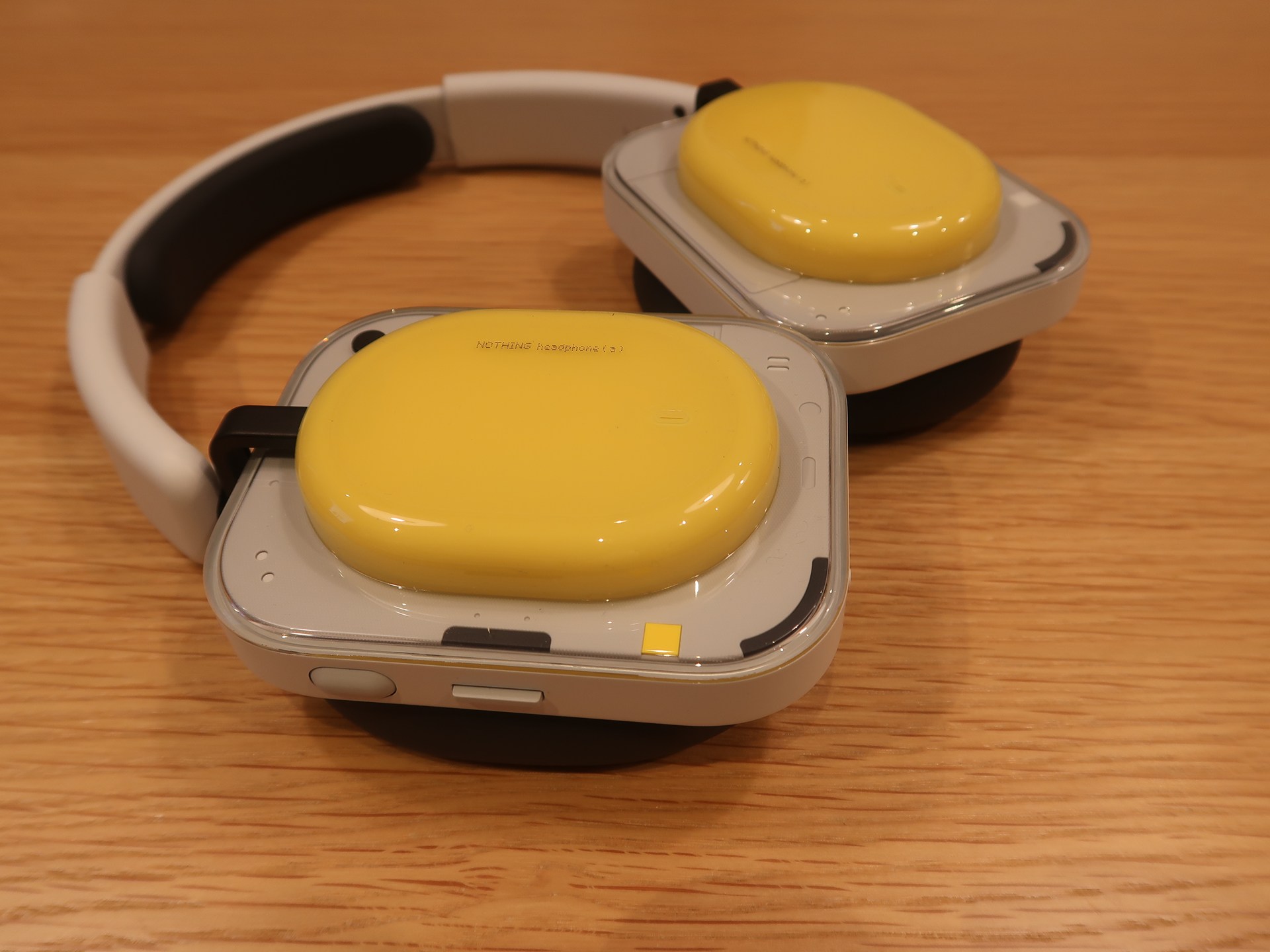 Nothing、最大135時間の連続再生が可能な「Headphone (a)」を発表