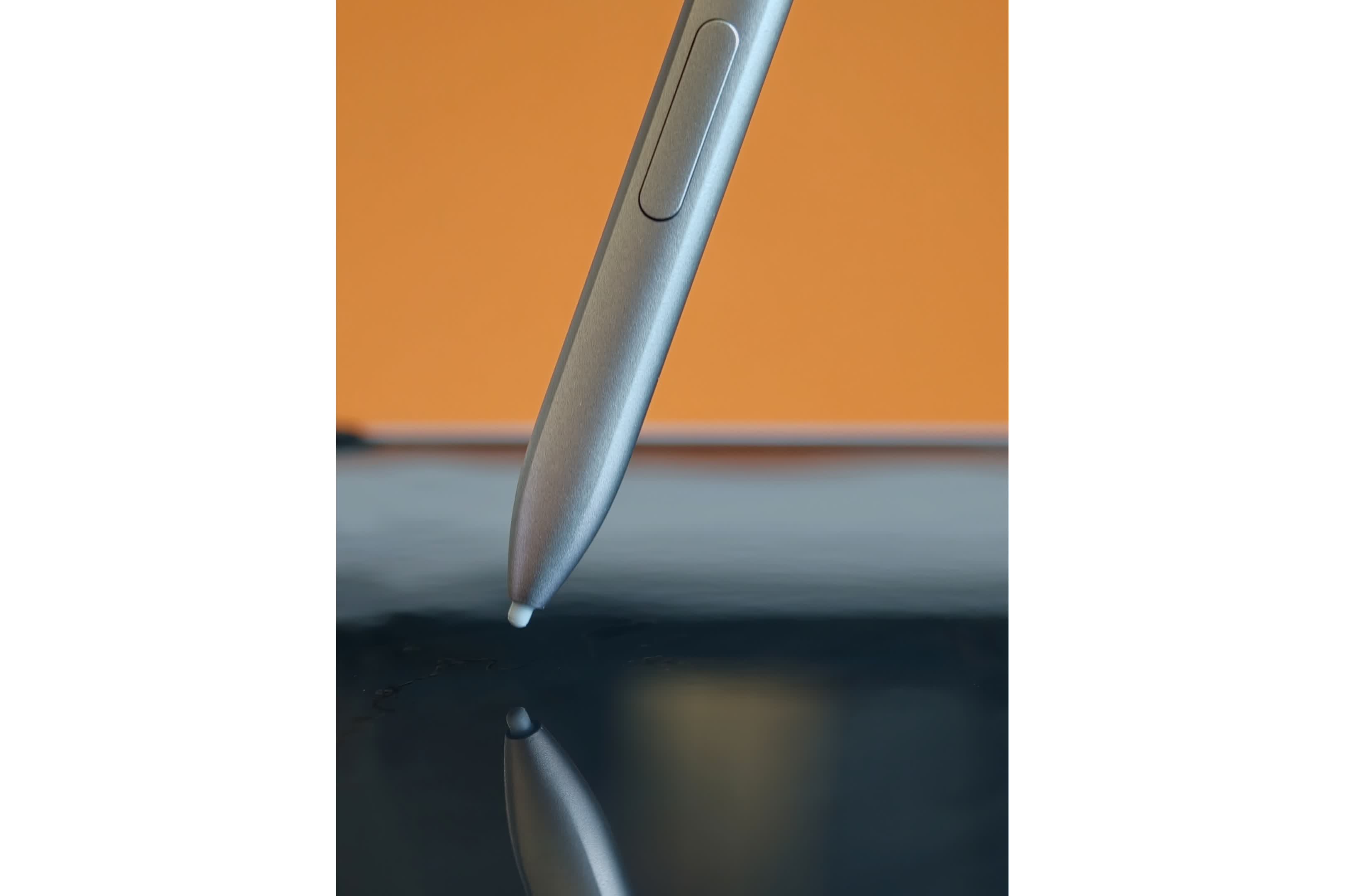 OPPO、グローバル向けに折りたたみ「Find N6」を予告　日本でも？