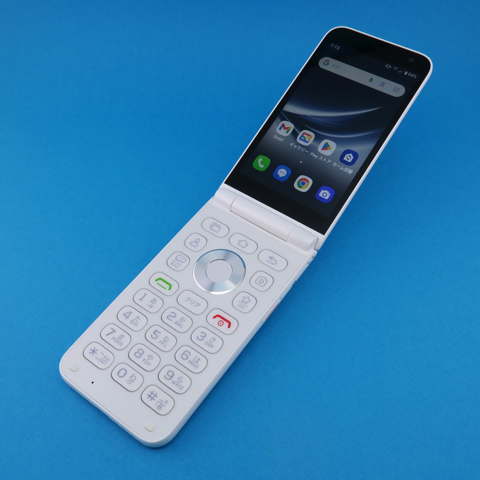 [法林岳之の「週刊モバイルCATCH UP」]「MIVE ケースマ」、ケータイの使いやすさを受け継いだスマートフォン