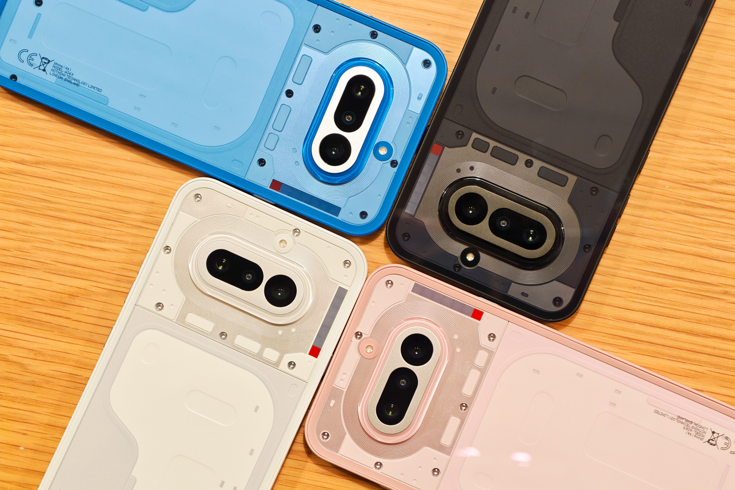 「Nothing Phone (4a)」発表、ペリスコープ望遠搭載 約5.9万円~